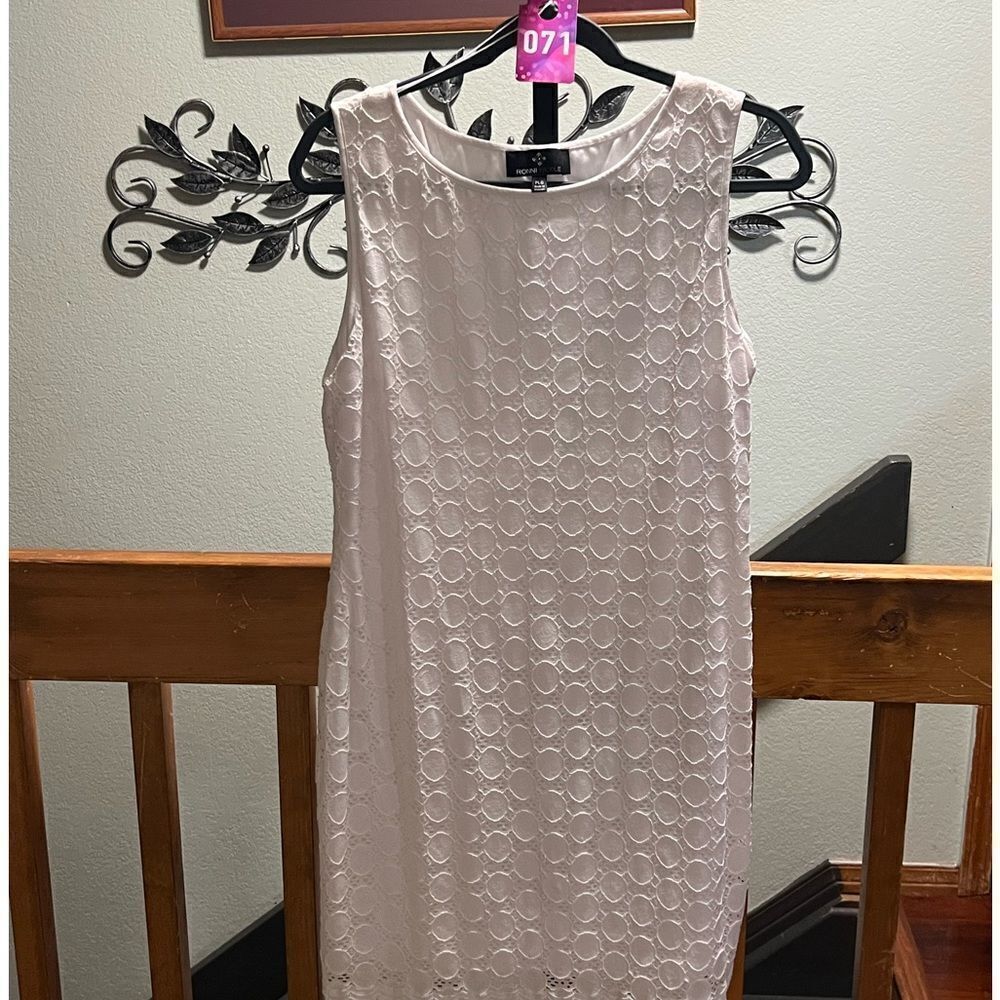 EUC Ronni Nicole Size PLGElegant White Sleeveless Dress #071
